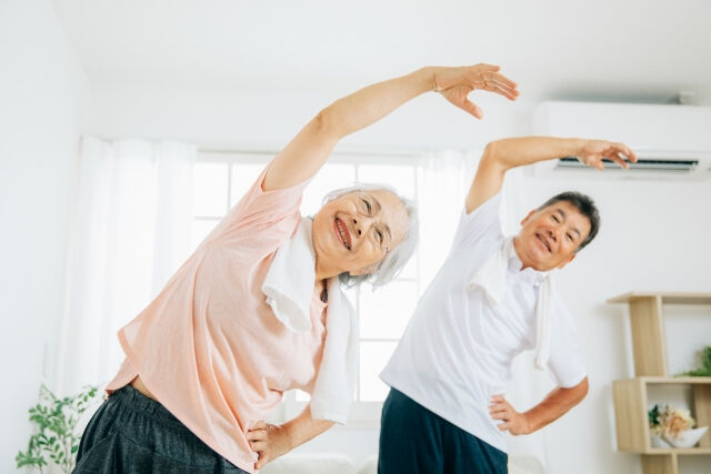 最近、少しずつ歩く速度が遅くなっていると感じていませんか？も