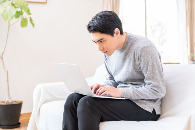 座っている時間が長いと身体が丸まってしまいがちですか？🍃