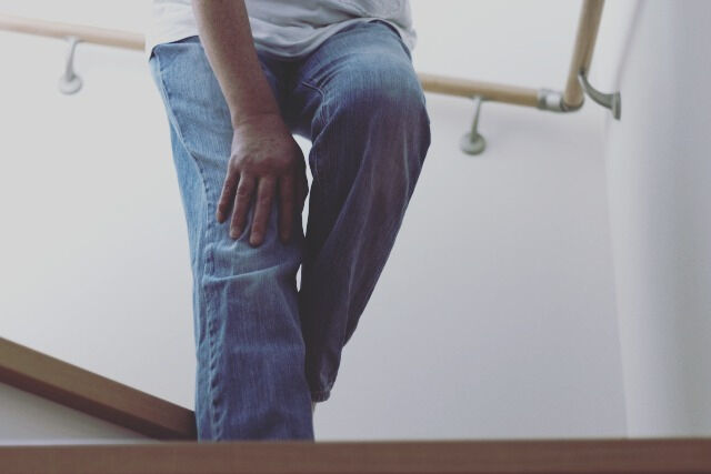 膝の違和感にお悩みの皆様へ