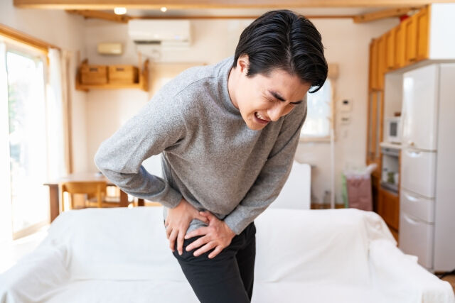 腰や膝が痛むと、日常生活が不便になりがちですよね