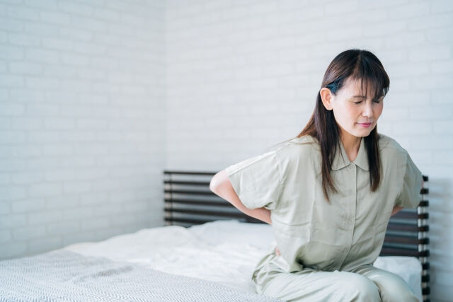 🌟朝起きたとき、腰に違和感を覚えることはありませんか？🙇‍♂
