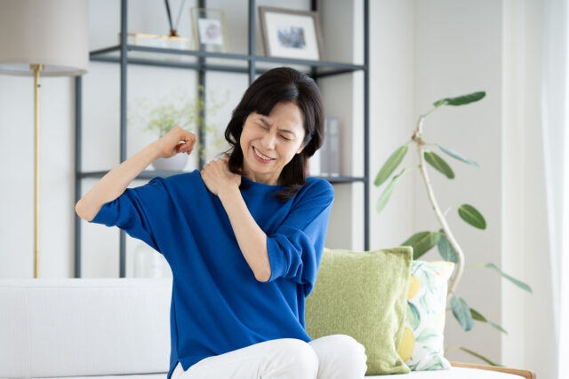 肩関節の違和感、生活に影響を及ぼしていませんか？👨‍🦳💁‍♀