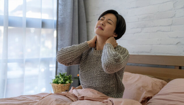 首や肩の違和感、痛み、日常生活に悪影響を及ぼしていませんか？