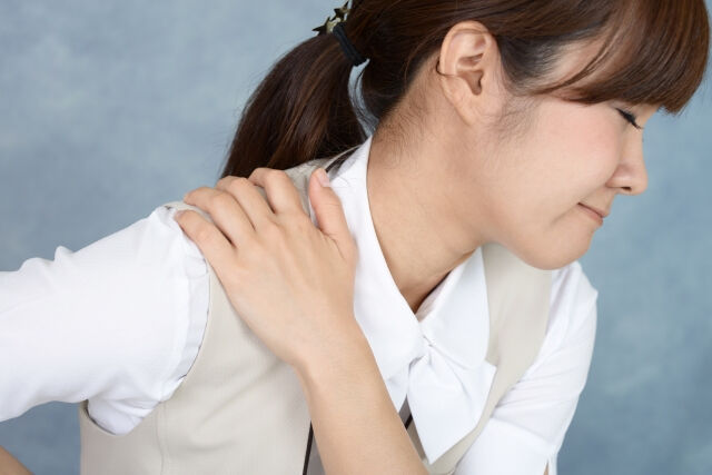 肩の違和感が日常生活で生じていませんか？🤔関節・筋肉・靭帯に